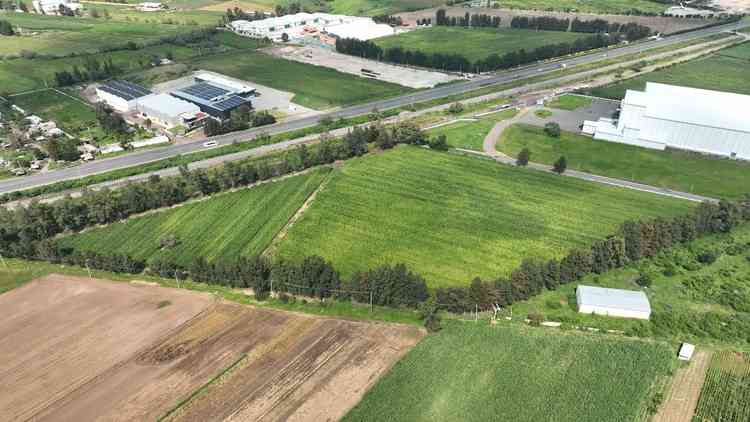 terreno en venta circuito metropolitano sur los pinos tlajomulco de zuniga jalisco pa6wEwM